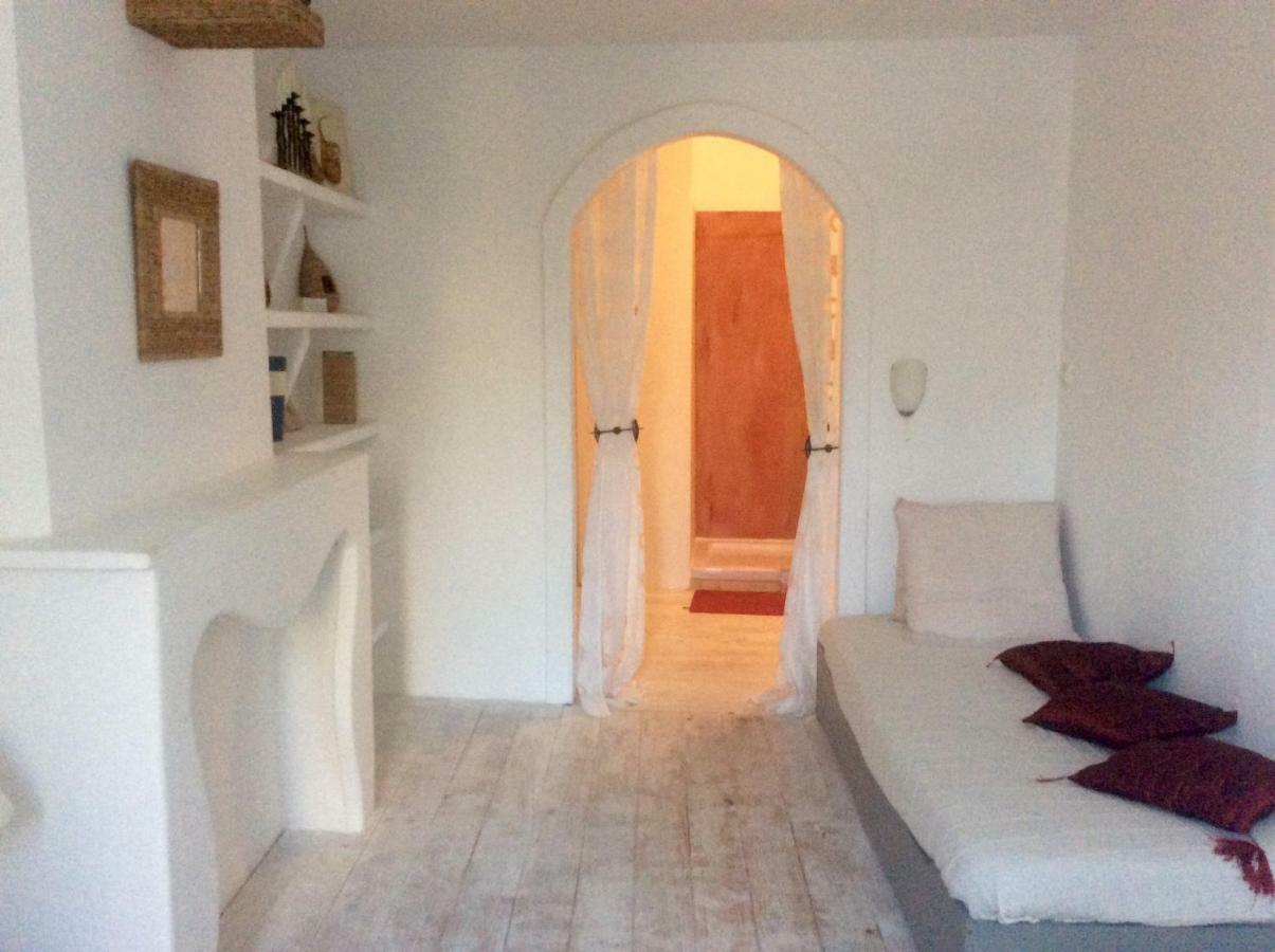 La Planque Bed & Breakfast กรุยซ็อง ภายนอก รูปภาพ